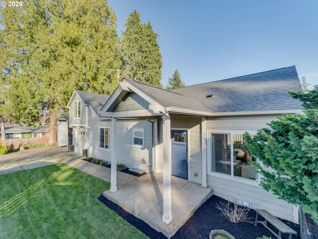 $580,000 | 672 South Fir Street, Canby, OR 97013