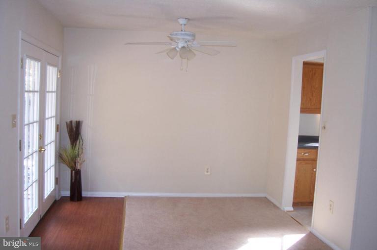 3021 Tarpon Road Riva, MD 21140 - Photo 6 of 12 Breakfast Area