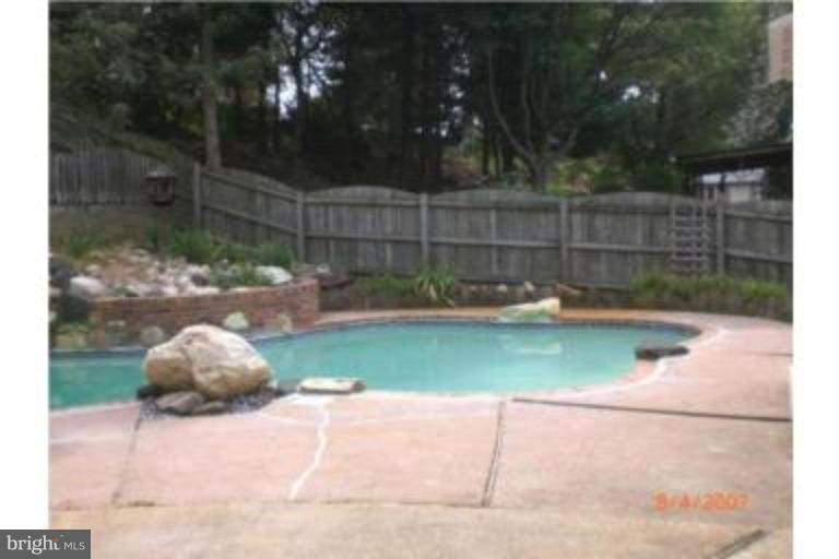 3021 Tarpon Road Riva, MD 21140 - Photo 7 of 12 Swimming Pool