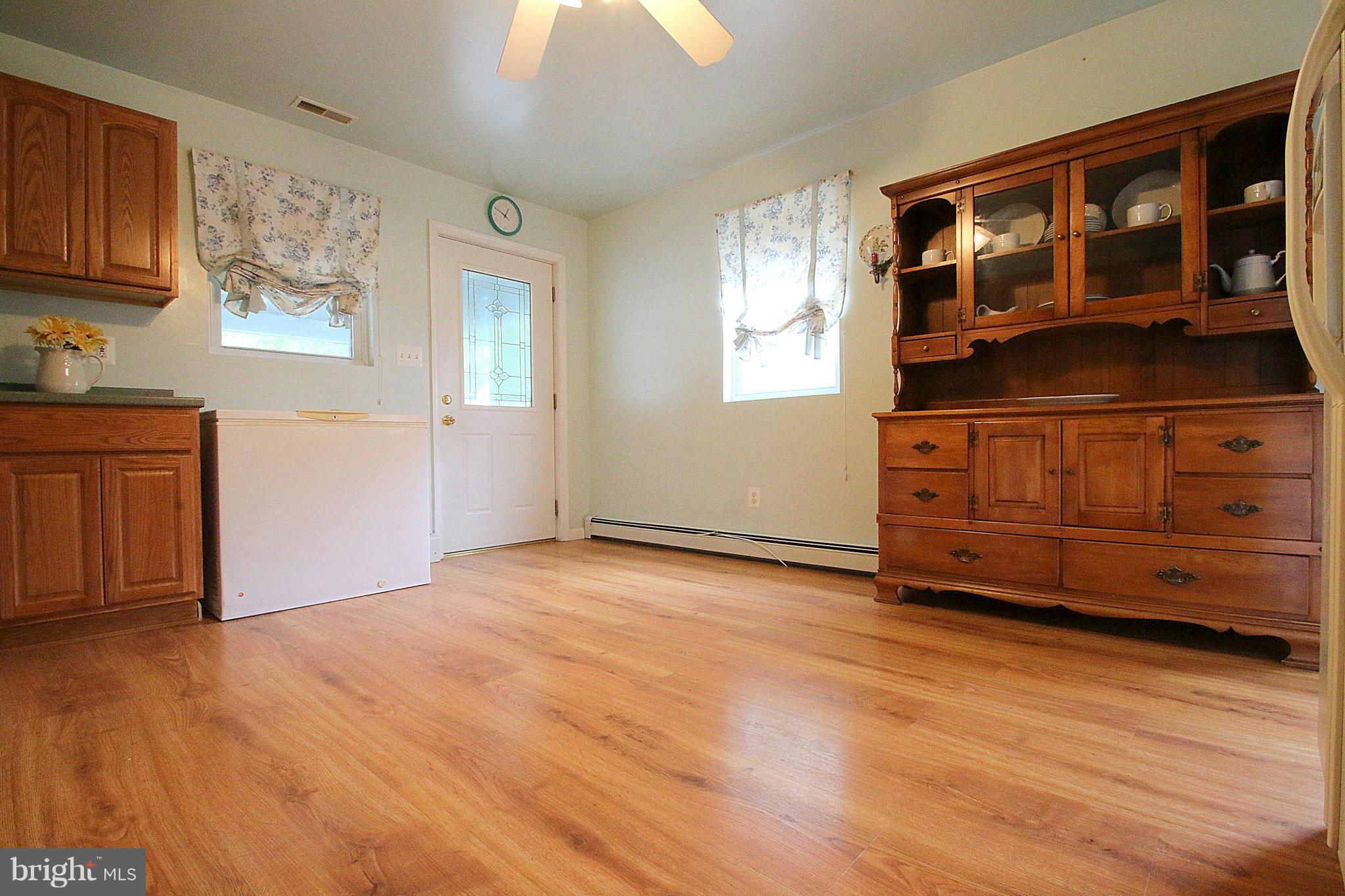 319 Riverside Drive Baltimore, MD 21221 - Photo 6 of 30 Kitchen