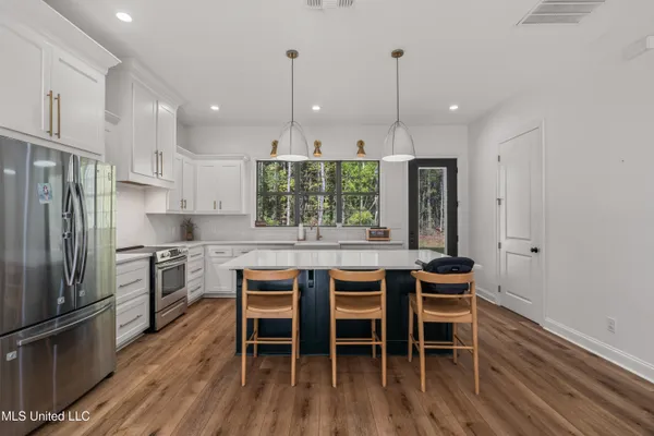 $630,000 | 75 Otis Lee Road, Petal, MS 39465