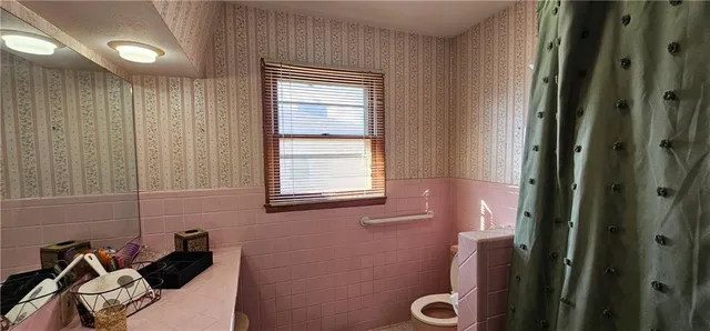 $190,000 | 104 West Washington Street, Frontenac, KS 66763