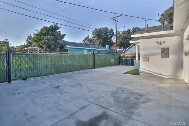 $1,099,900 | 408 South Flower Street, Santa Ana, CA 92703