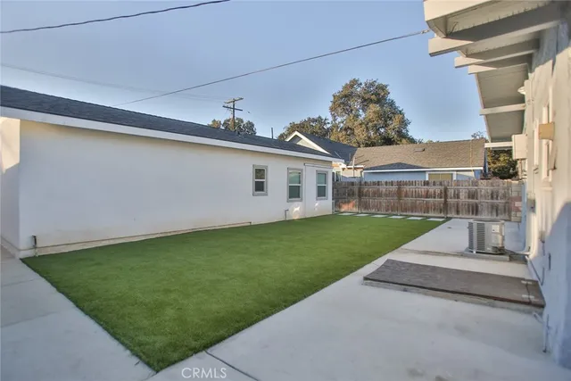 $1,099,900 | 408 South Flower Street, Santa Ana, CA 92703