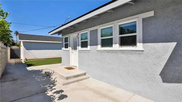 $1,099,900 | 408 South Flower Street, Santa Ana, CA 92703