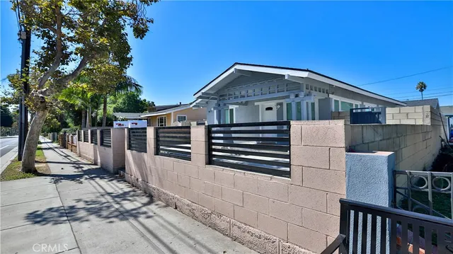 $1,099,900 | 408 South Flower Street, Santa Ana, CA 92703