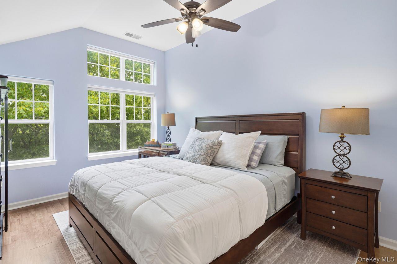 324 Viewpoint Terrace Peekskill, NY 10566 - Photo 11 of 27 Primary Bedroom En Suite