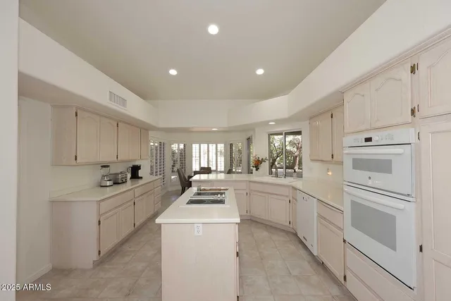 a view of utility room with washer and dryer