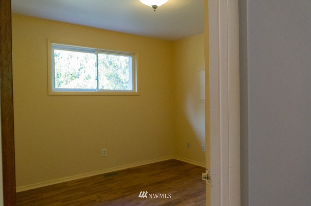 14433 Olympic View Loop Road Northwest Silverdale, WA 98383 - Photo 15 of 22 Gallery Image 15