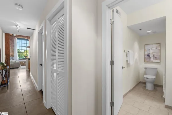 $477,500 | 400 Mills Avenue, Unit 408, Greenville, SC 29605