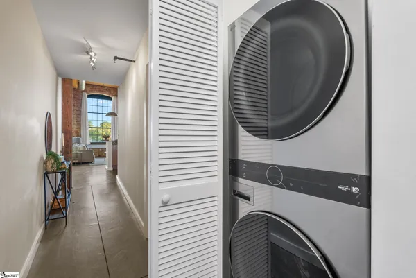 $477,500 | 400 Mills Avenue, Unit 408, Greenville, SC 29605