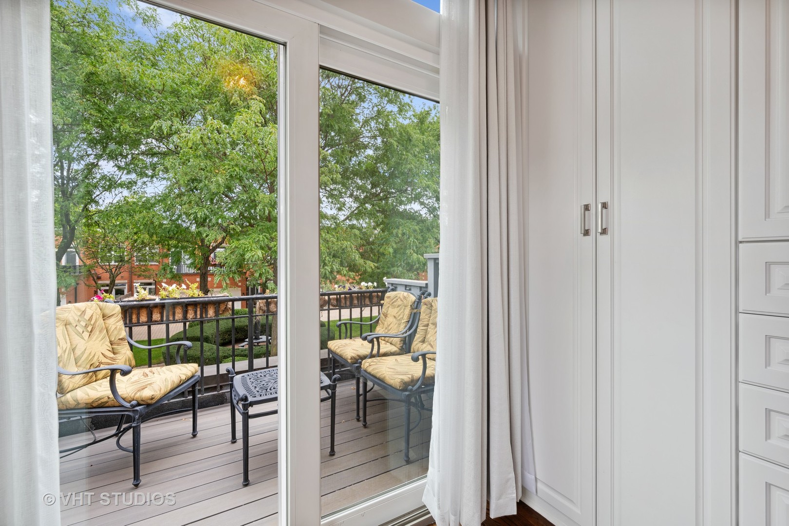 242 West Scott Street Chicago, IL 60610 - Photo 23 of 53