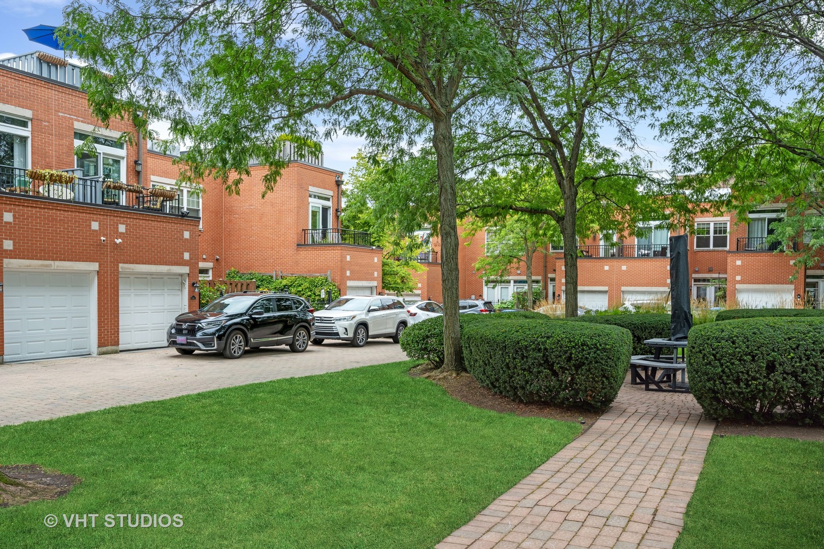 242 West Scott Street Chicago, IL 60610 - Photo 43 of 53