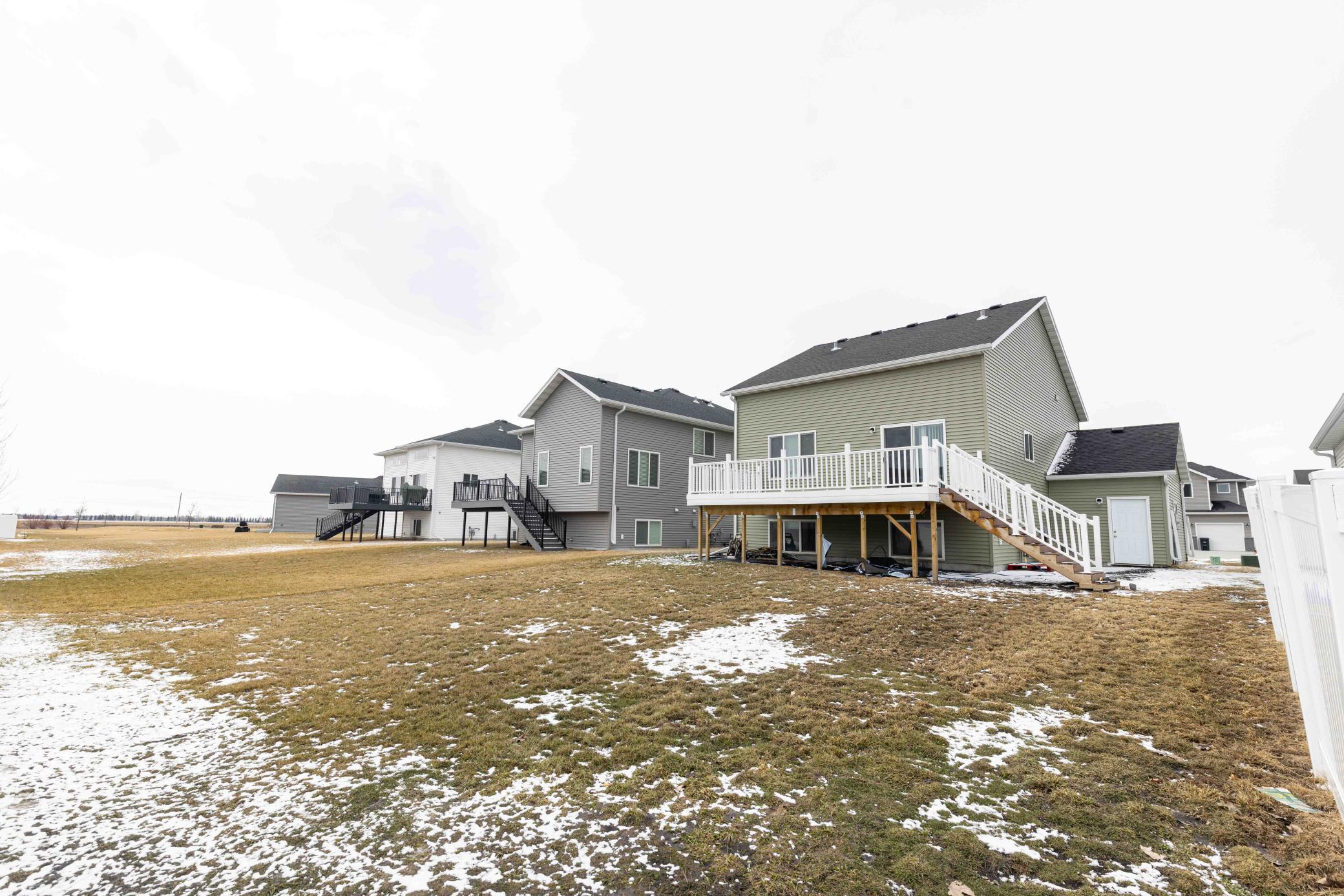 7344 22nd Street South Fargo, ND 58104 - Photo 4 of 28