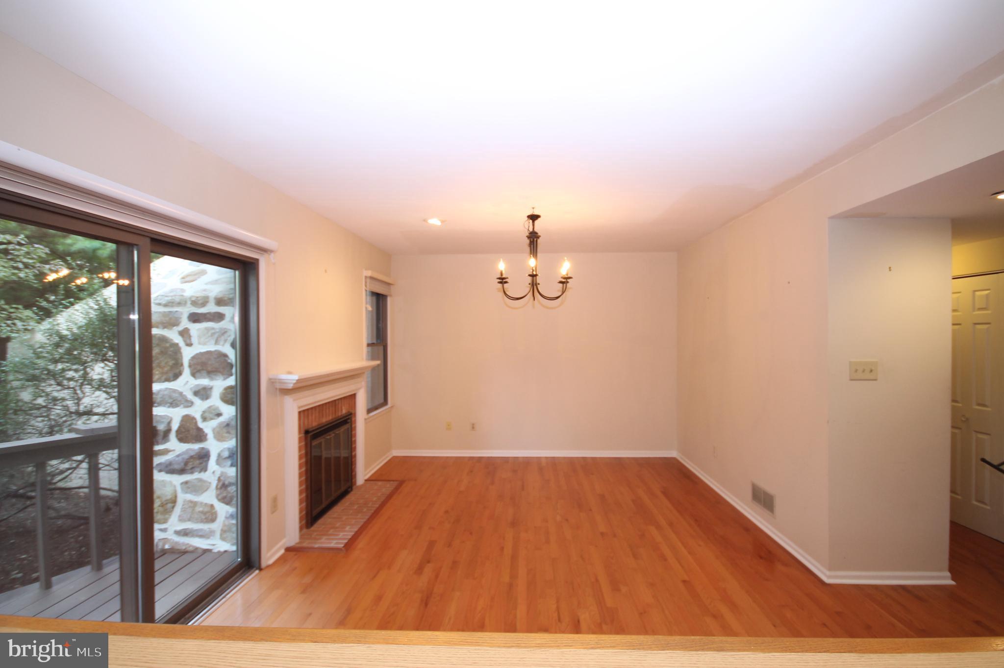 209 Springhouse Pond Chesterbrook, PA 19087 - Photo 11 of 28 Family Room