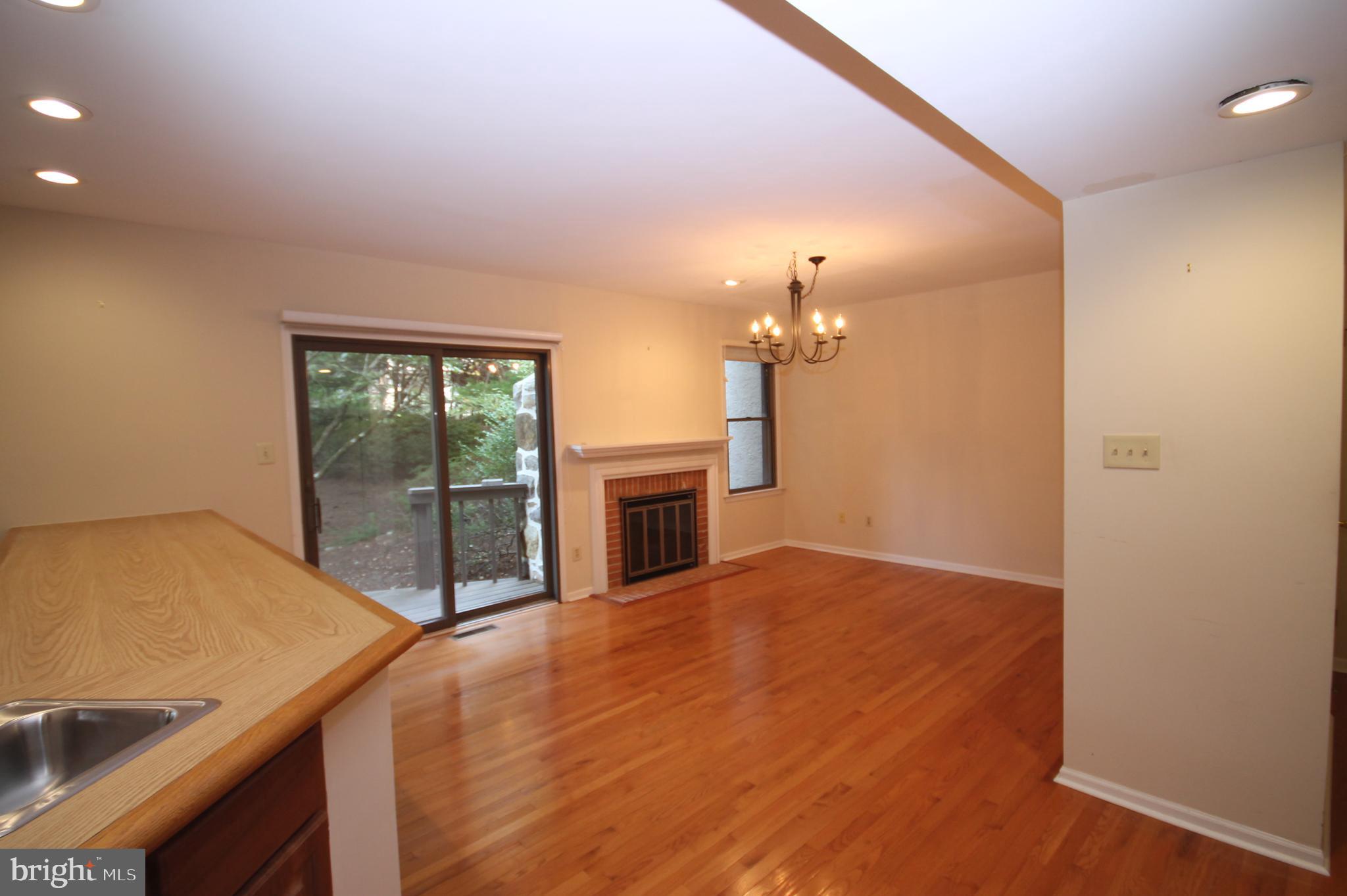 209 Springhouse Pond Chesterbrook, PA 19087 - Photo 12 of 28 Family Room