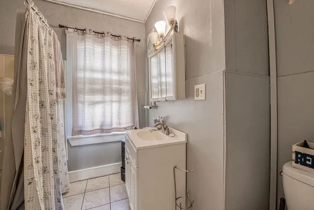 $899,000 | 48 Simmons Avenue, Brockton, MA 02301