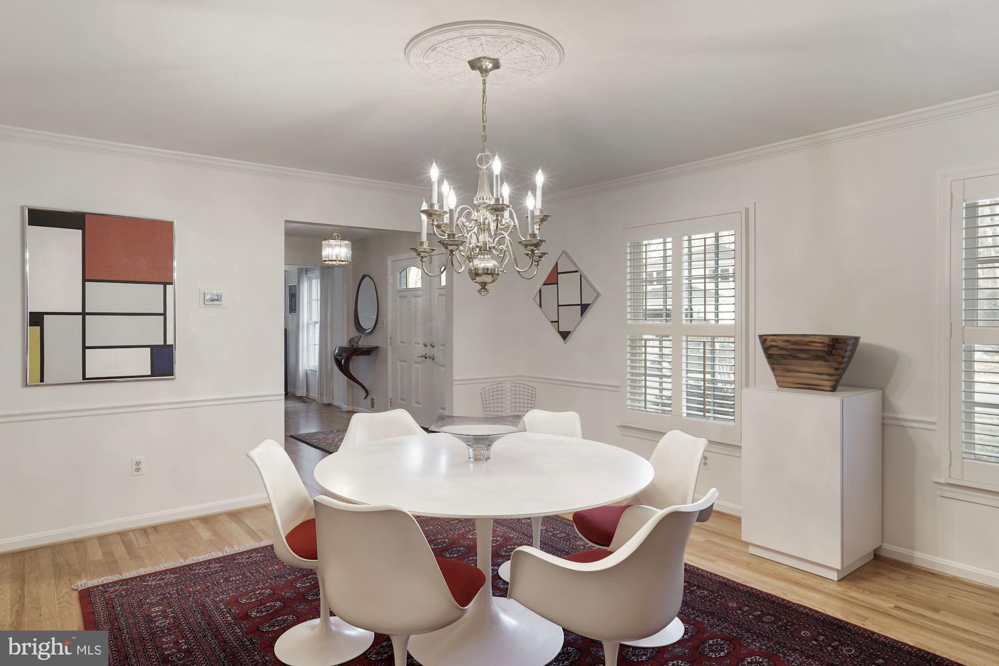 4062 Ridgeview Circle McLean, VA 22101 - Photo 5 of 56 Dining Room