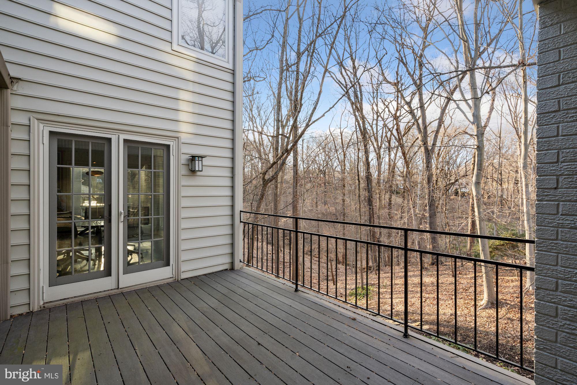 4062 Ridgeview Circle McLean, VA 22101 - Photo 40 of 56 Deck
