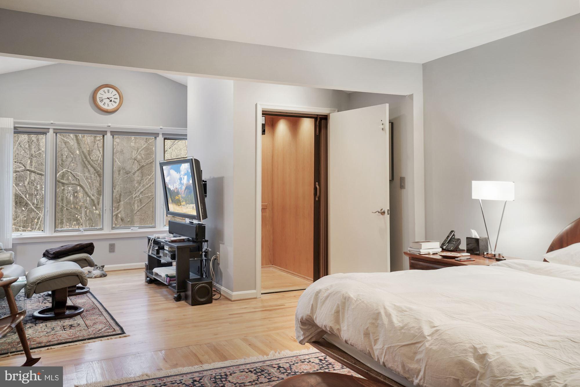 4062 Ridgeview Circle McLean, VA 22101 - Photo 43 of 56 Primary Suite with Elevator access