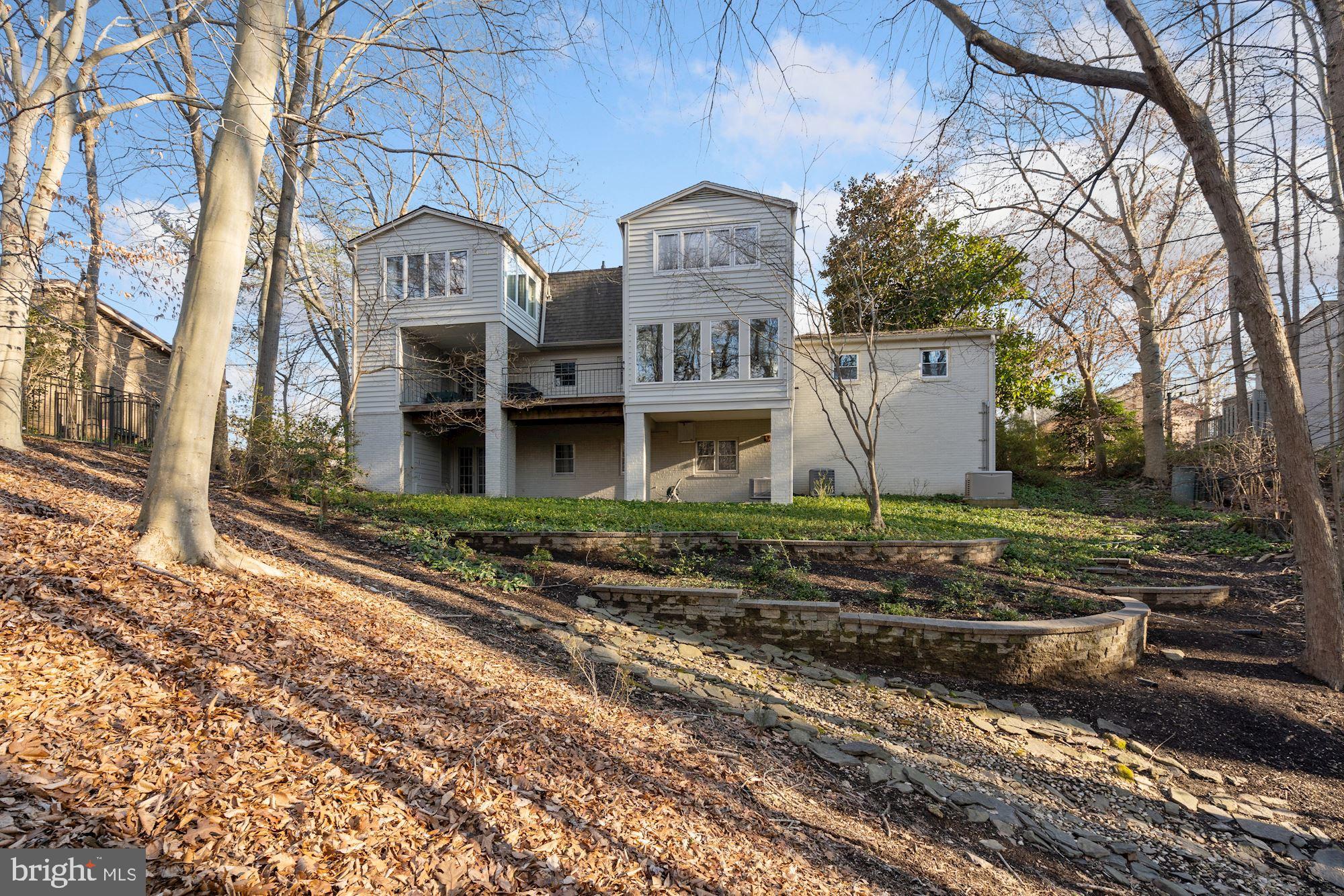 4062 Ridgeview Circle McLean, VA 22101 - Photo 52 of 56 Rear Exterior