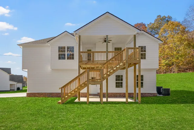 $474,900 | 1888 Flats Road, Cunningham, TN 37052