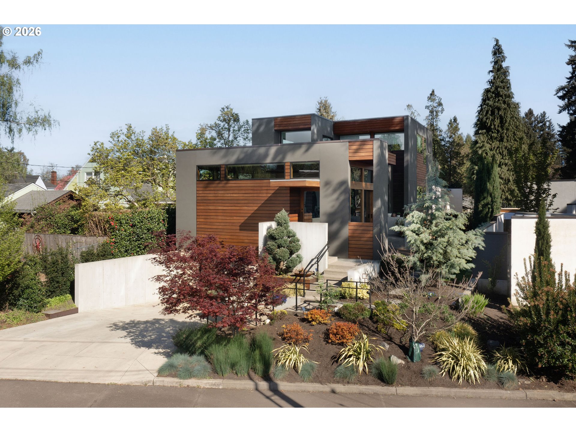 3961 Southeast Berkeley Way Portland, OR 97202 - Photo 3 of 48