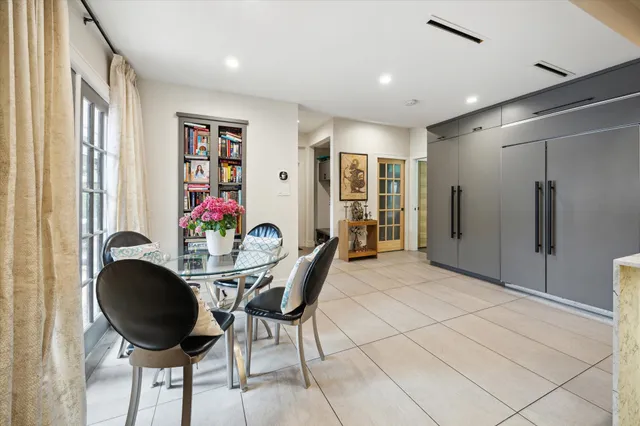 $1,049,000 | 1902 Chimney Rock Road, Houston, TX 77057