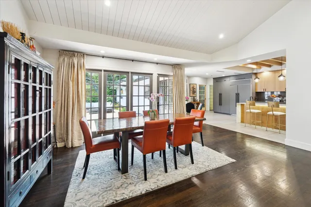 $1,049,000 | 1902 Chimney Rock Road, Houston, TX 77057