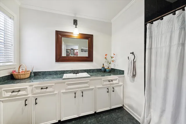 $1,049,000 | 1902 Chimney Rock Road, Houston, TX 77057