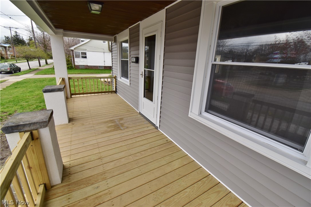 18612 Neff Road Cleveland, OH 44119 - Photo 17 of 19 Gallery Image 17