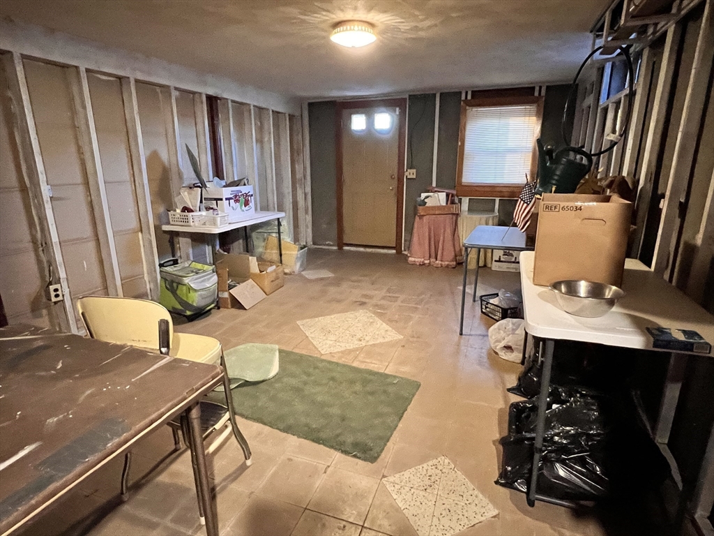 31 Upper Gore Road Webster, MA 01570 - Photo 24 of 33 a workspace with furniture and window