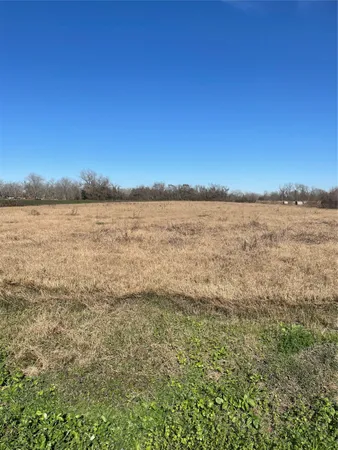 a view of an ocean from a lake