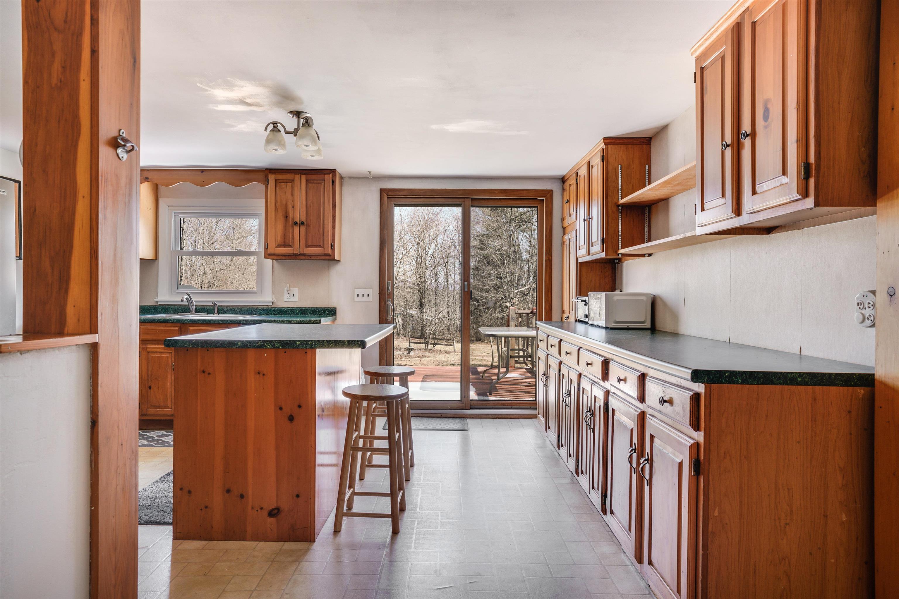 402 Cross Hill Road Wilmot, NH 03287 - Photo 4 of 59 Gallery Image 4