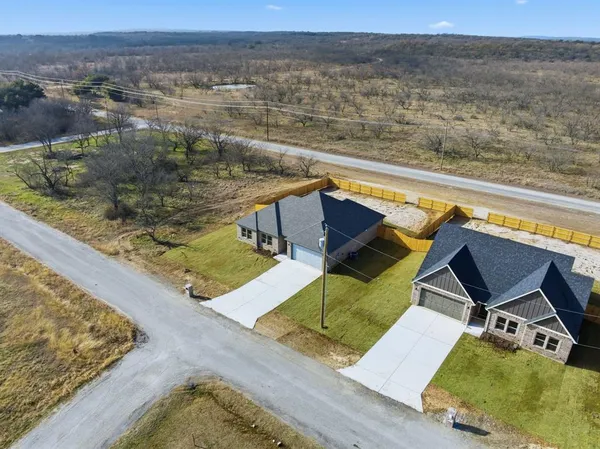 $290,000 | 502 Cumberland Trail, Jacksboro, TX 76458
