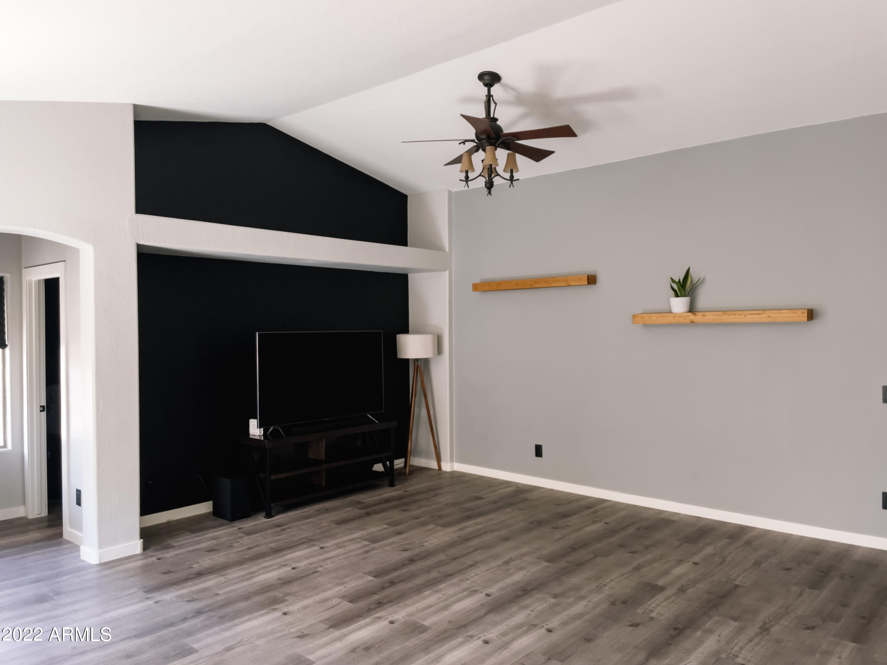 13332 West Boca Raton Road Surprise, AZ 85379 - Photo 5 of 25 IMG-0519