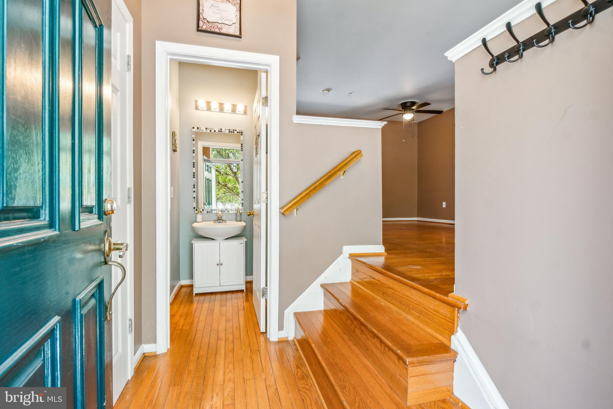 2300 Love Place Waldorf, MD 20601 - Photo 3 of 25 Foyer