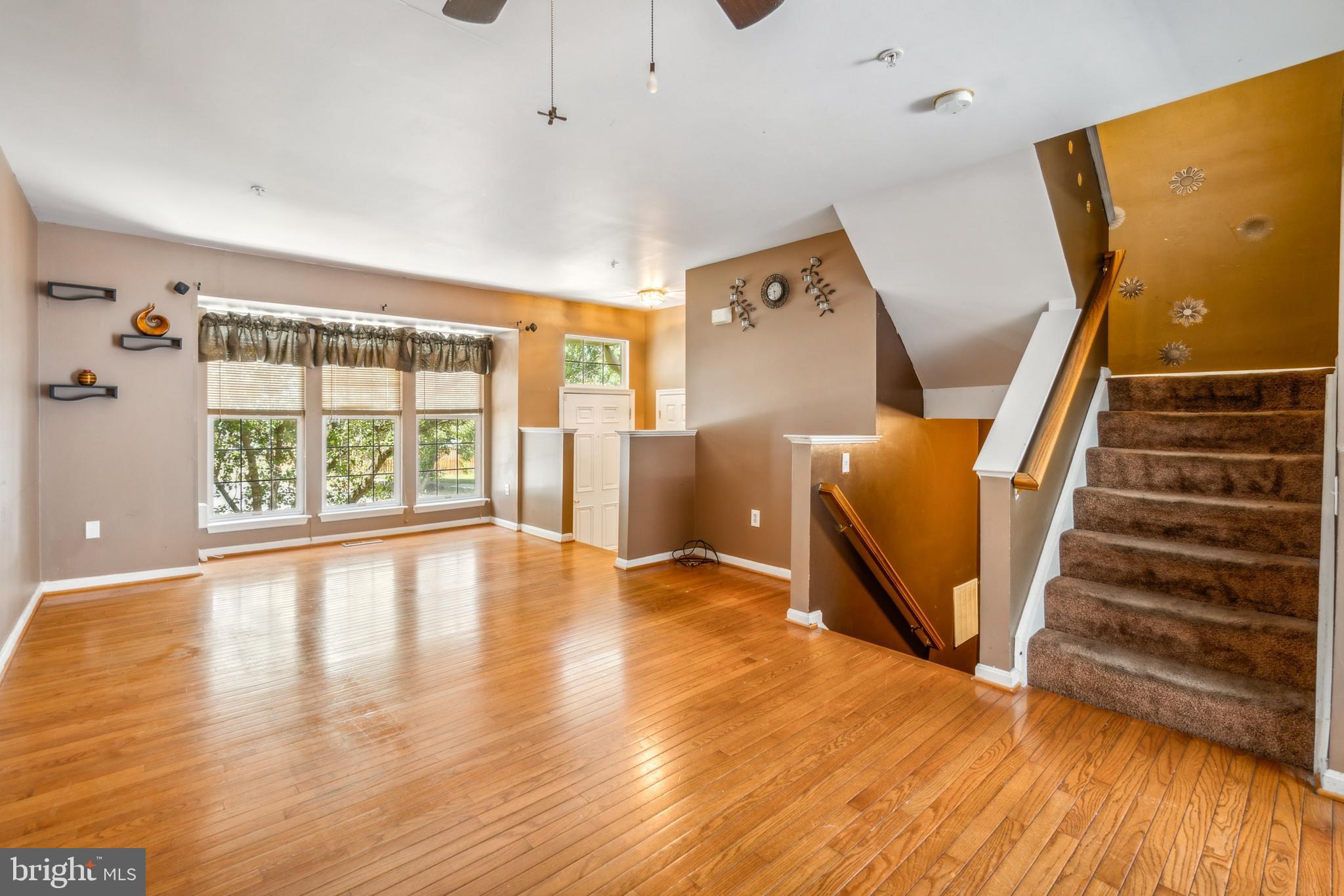 2300 Love Place Waldorf, MD 20601 - Photo 5 of 25 Main Level