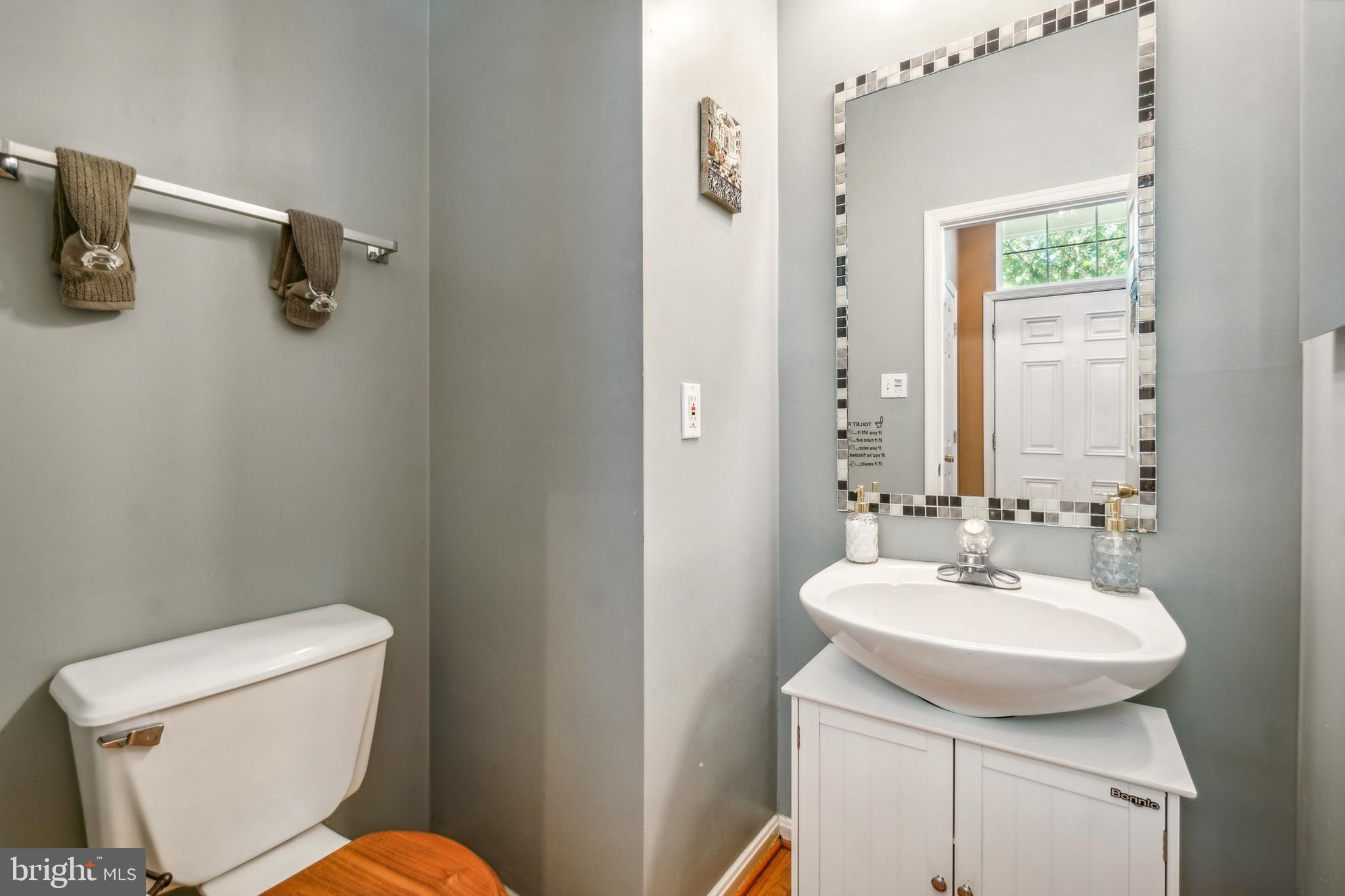 2300 Love Place Waldorf, MD 20601 - Photo 8 of 25 Powder Room