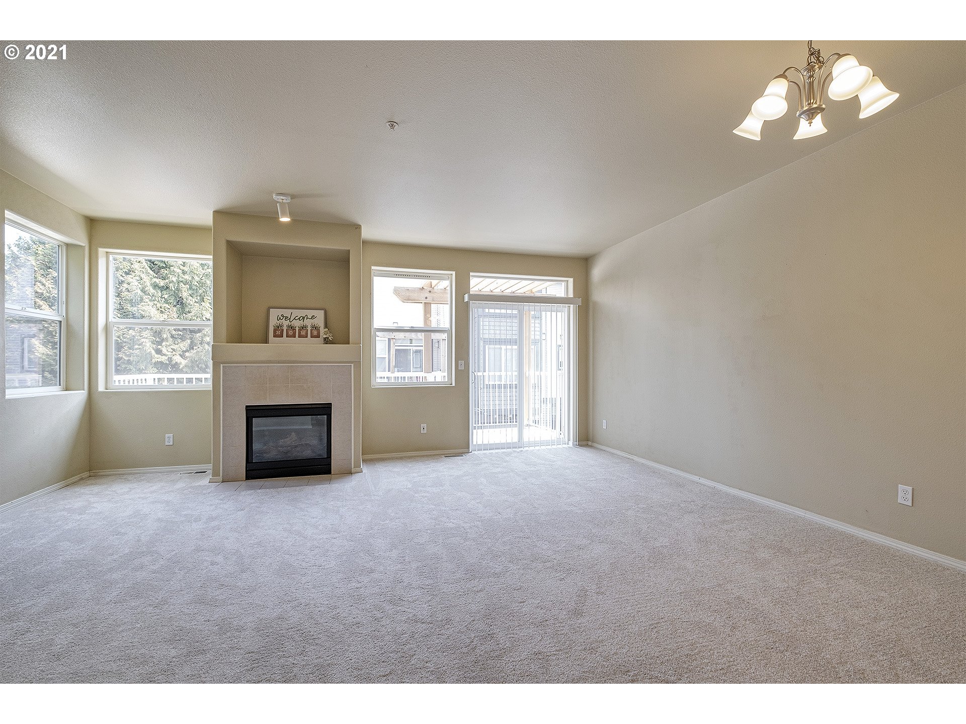 13950 Southwest Scholls Ferry Road, Unit 103 Beaverton, OR 97007 - Photo 4 of 26 Gallery Image 4