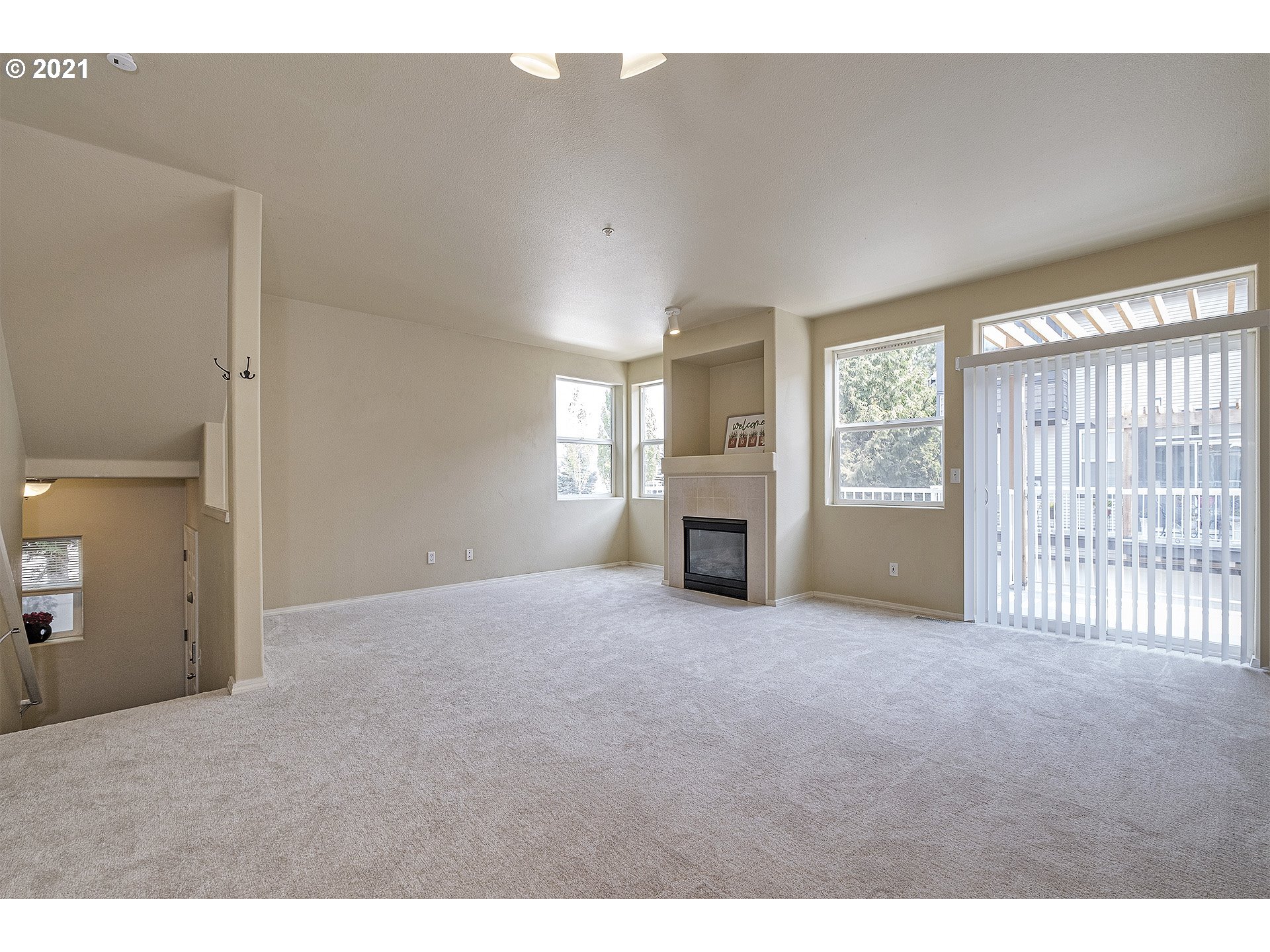 13950 Southwest Scholls Ferry Road, Unit 103 Beaverton, OR 97007 - Photo 5 of 26 Gallery Image 5