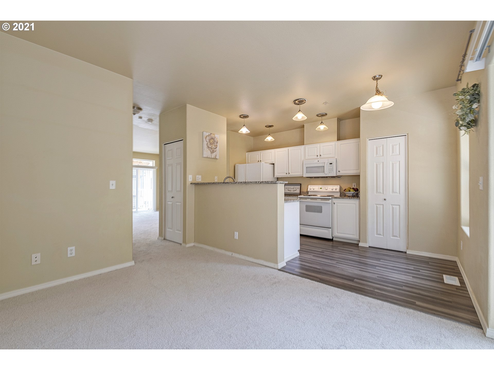 13950 Southwest Scholls Ferry Road, Unit 103 Beaverton, OR 97007 - Photo 10 of 26 Gallery Image 10