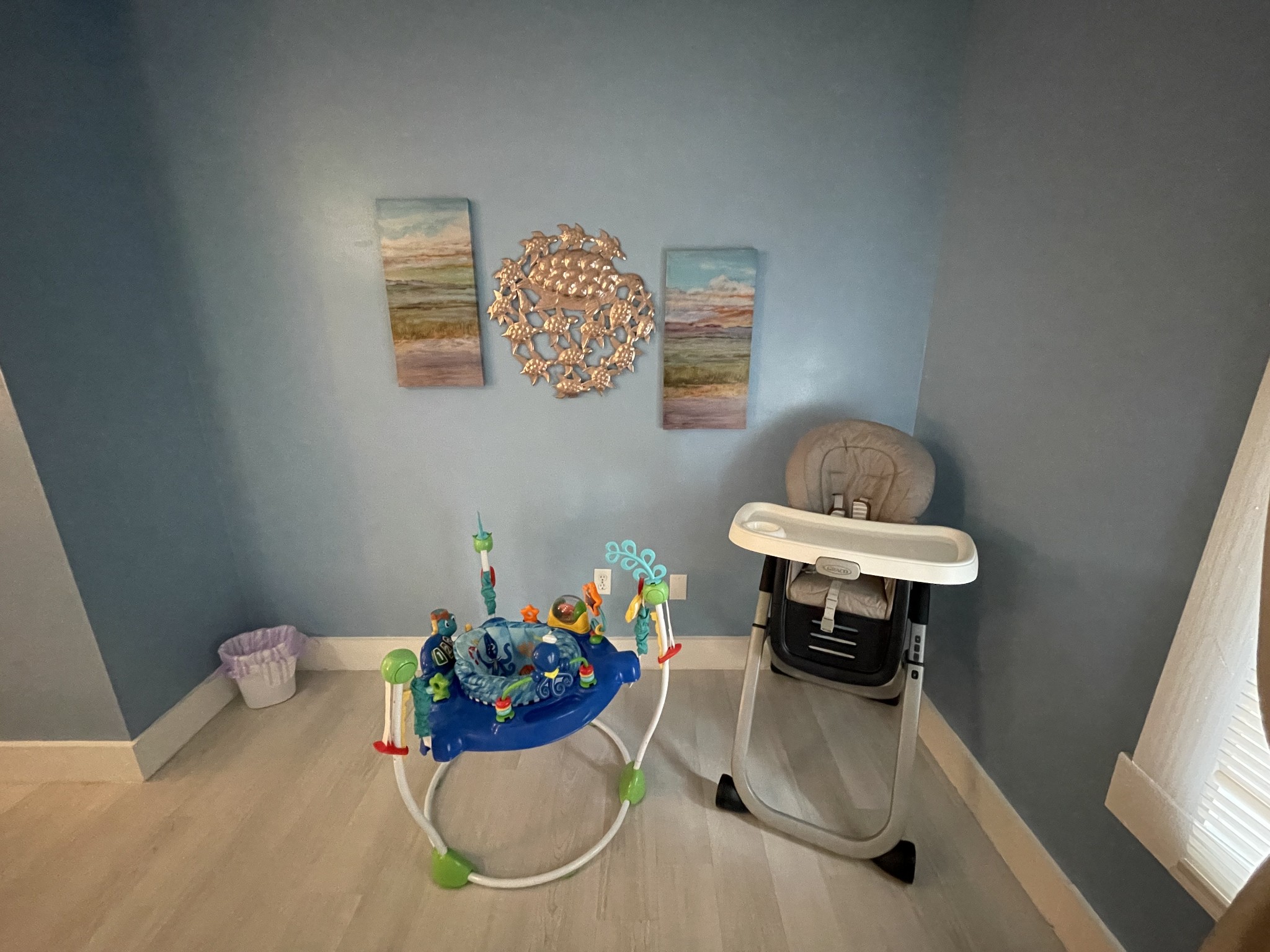 202 Shasteen Street Estill Springs, TN 37330 - Photo 22 of 35 a living room with furniture and a couch