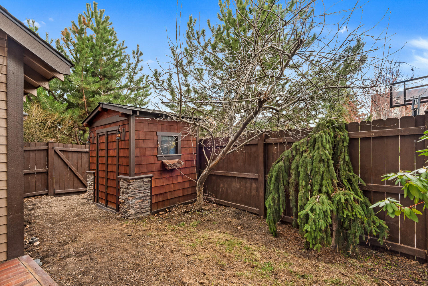 61476 Brosterhous Road Bend, OR 97702 - Photo 24 of 27 OReilly_20240325_32_294181_72ppi