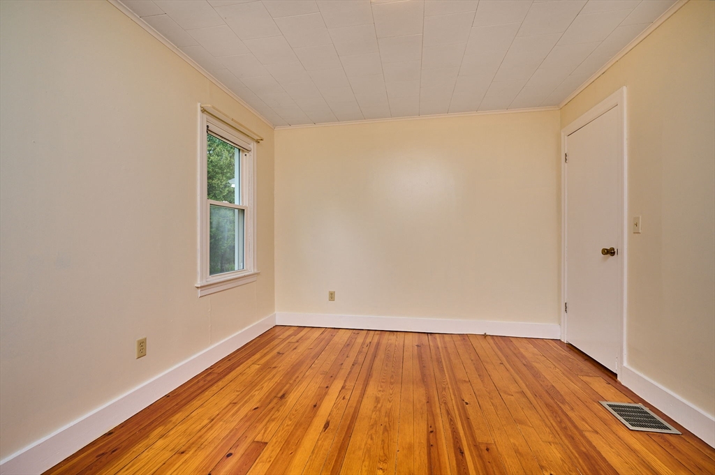 4 Petticoat Hill Road Williamsburg, MA 01096 - Photo 18 of 42 Gallery Image 18