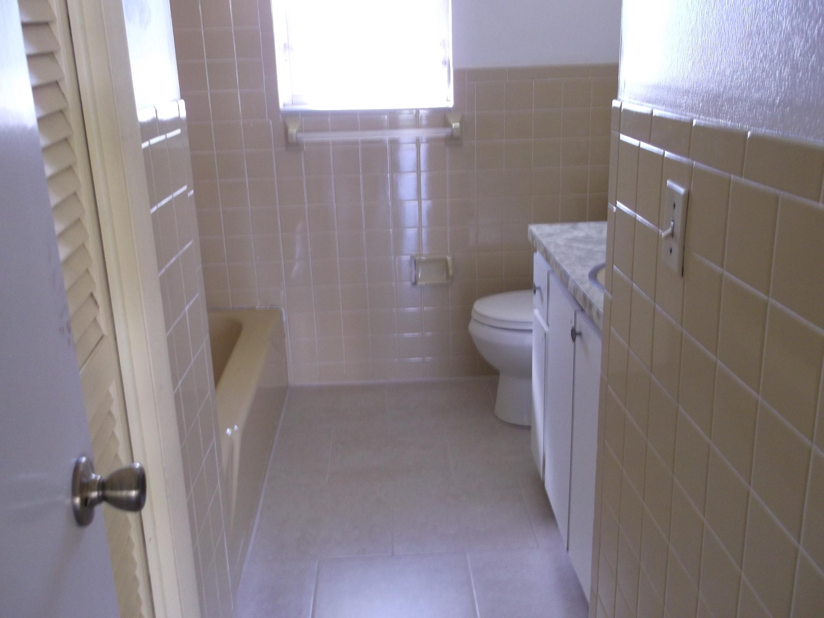 647 S Road Boynton Beach, FL 33435 - Photo 4 of 20 DSCF0736