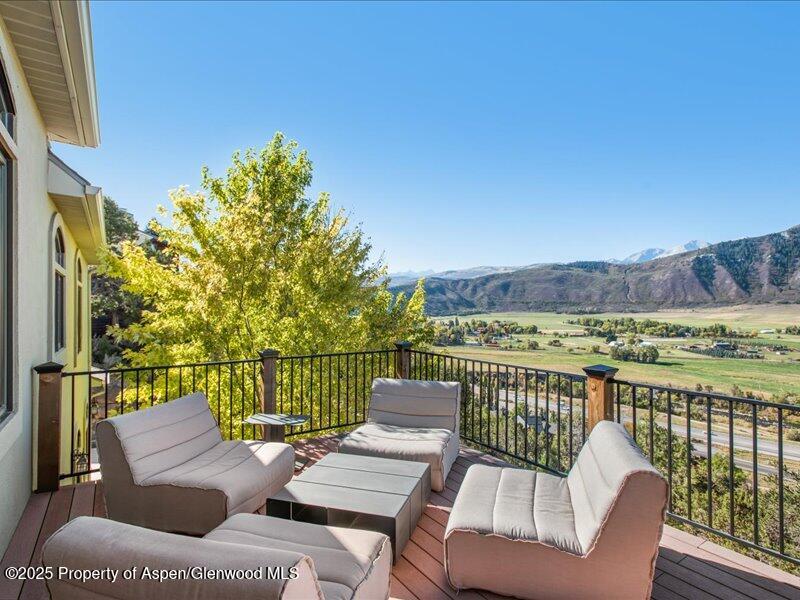 587 Hillcrest Drive Basalt, CO 81621 - Photo 19 of 57 16-587Hillcrest_10032024017