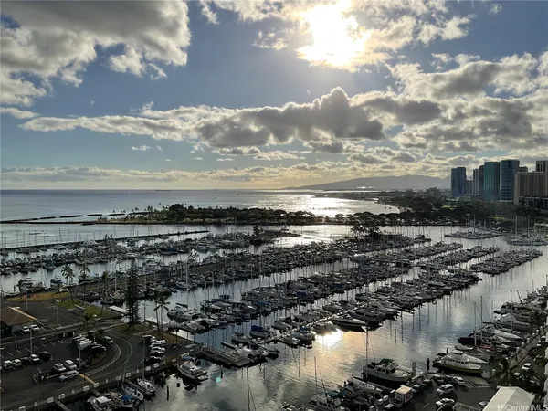 $2,900 | 1777 Ala Moana Boulevard, Unit 1831, Honolulu, HI 96815
