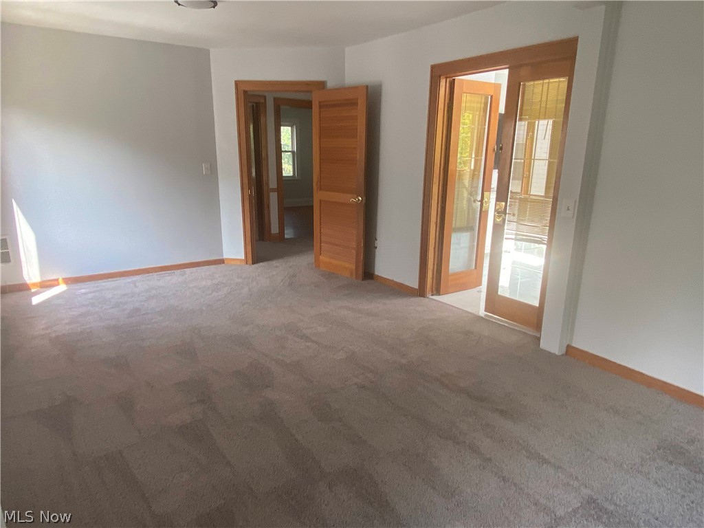 899 Clarence Road Cleveland Heights, OH 44121 - Photo 10 of 24 Bedroom 1