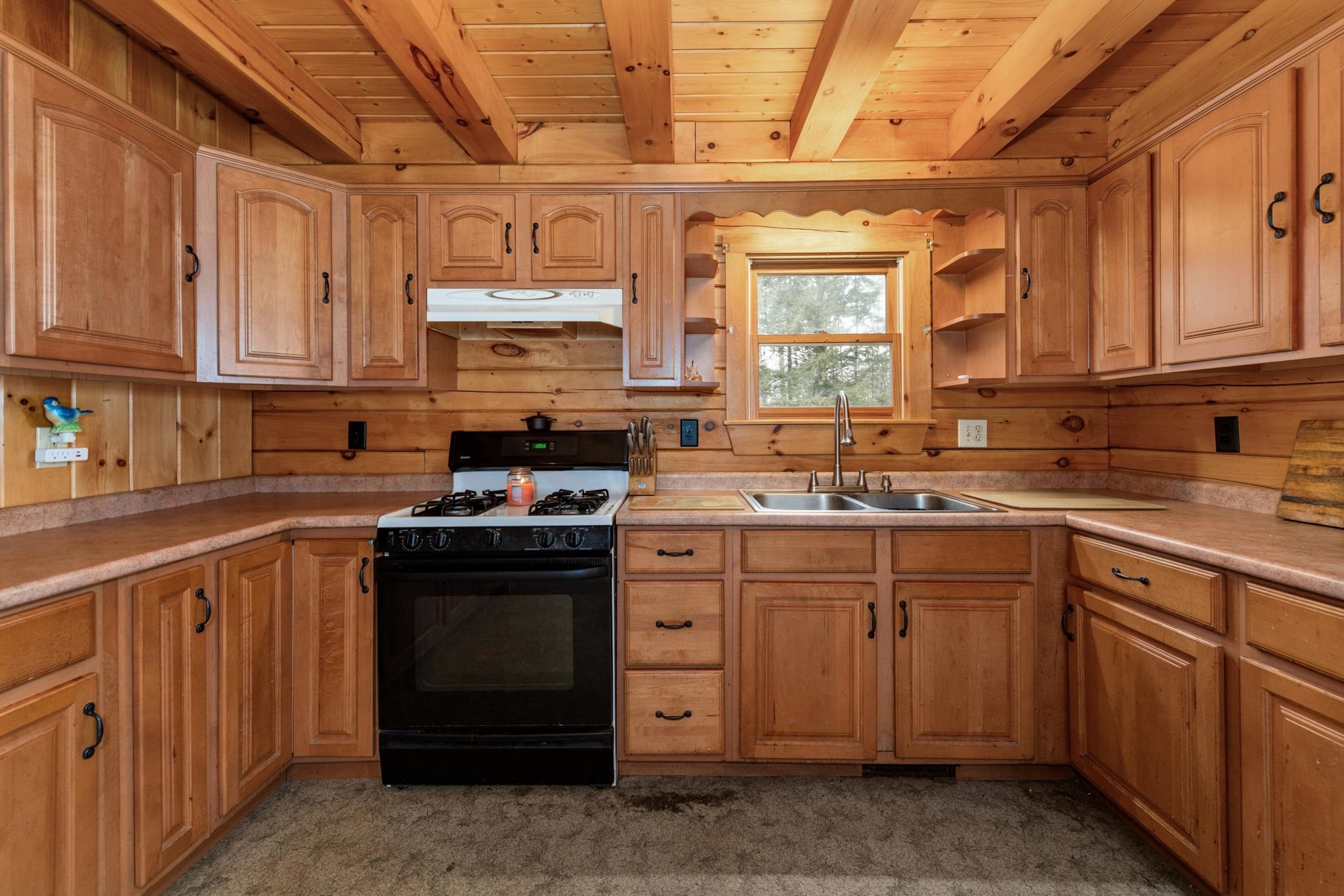 47 Auguste Road Wentworth, NH 03282 - Photo 8 of 40